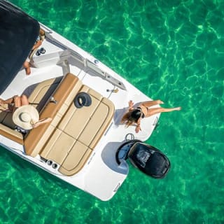 Top-Rated Boat Rental with Captain | 1 to 11 People 20