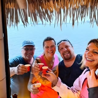 3 hours cruise with swimming 4