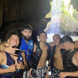 Bosque de la Vega Baja: Excursión Guiada a Cuevas + Cascada 3