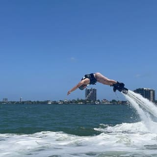 Lerne, wie man mit einem Pro Flyboarden, Miamis ultimatives Abenteuer 25