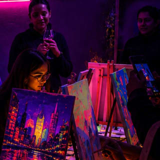 Pinta Luz Art & Wine, Neonmalerei-Workshop Nur Für Erwachsene 6