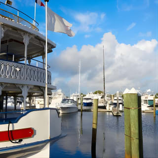 Venice of America Tour | Millionaire's Row | Complimentary Drinks 14