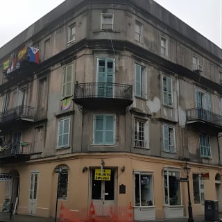 Spooky Family-Friendly Ghost Tour in New Orleans 5