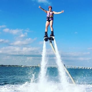 Lerne, wie man mit einem Pro Flyboarden, Miamis ultimatives Abenteuer 31