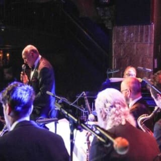 "NOT Just Sinatra" protagonizado por Steven Maglio & su Coro Big Band 2