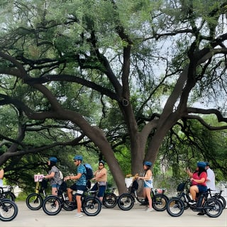 Self- guided Electric Bike Tour of Beautiful Downtown San Antonio 5