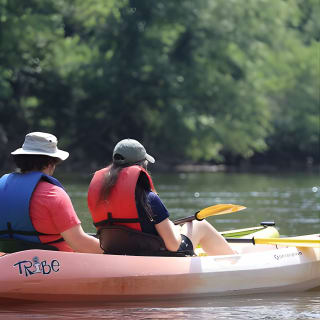Beautiful Self Guided Kayaking by the Biltmore 6
