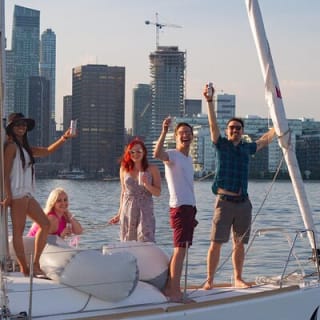 2hr Shared Sailing Experience in Toronto 2