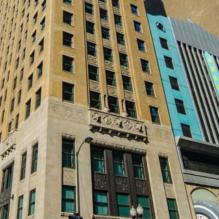 Visit in French: The Evolution of the Skyscraper 5