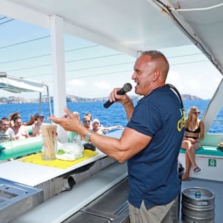 Santa Ponsa: osservazione dei delfini in barca con fondo in vetro 4