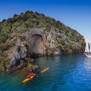 The Maori Carvings Half Day Kayak 2