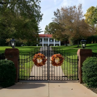 Nashville "Homes Of The Stars" Narrated Bus Tour with 30+ Celebrity Homes 8