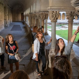 Visita al claustro del Monasterio de Sant Cugat 2