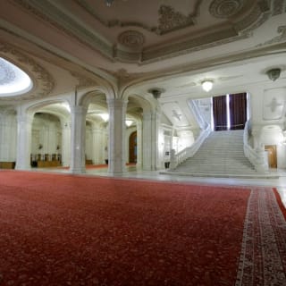 Bucharest Palace of Parliament: Spanish Guided Tour 5
