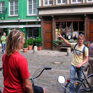 Tour guidato in bici per vedere i principali luoghi di interesse di Amburgo 3