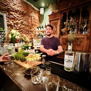 Mixology Experience: Taste & Mingle at Cape Town's Famous Gin Bar 2