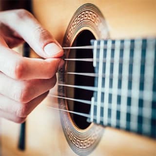 Vivaldi Guitar Concerto by Candlelight 4
