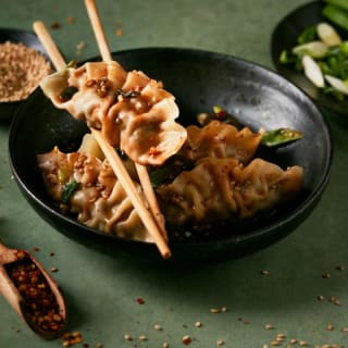 Chili Crisp Wonton Dumplings & Cucumber Salad: NYC 1