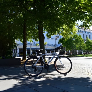 BIKING&nbsp;OSLO&nbsp;PRIVATE&nbsp;EXPERIENCE Upto&nbsp;8&nbsp;Participants Max 3