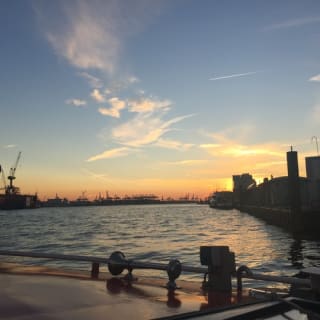 Hamburger Hafen: 90-minütige Lichterfahrt auf Deutsch 4
