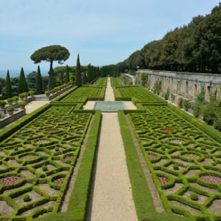Giardini delle Ville Pontificie di Castel Gandolfo: Tour in Eco Minibus 1