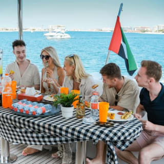 Dubai Marina: Luxury Yacht Tour with Breakfast or BBQ 8