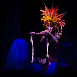 Newport Peek-Easy Burlesque Show 3