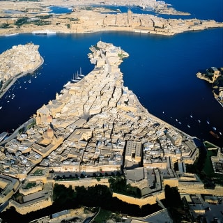 Private Walking Tour of Vittoriosa /3 Cities  2