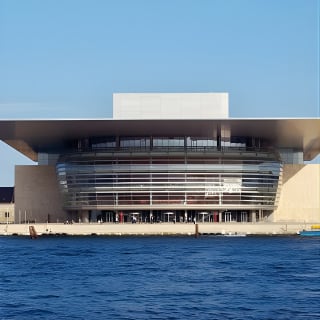  3h walking tour, small group max 10 people Copenhagen 6