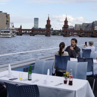 Berlino: crociera con cena di 2,5 ore a bordo della MS Der Fliegende Holländer 11