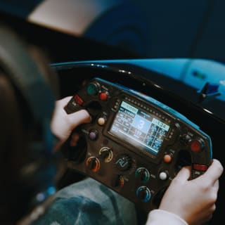 Simulador real de Fórmula: Racing Unleashed 4