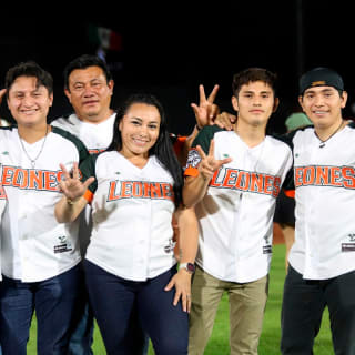 Leones de Yucatán vs Pericos, Serie 16 Juego 3 - Tarjeta Regalo 4