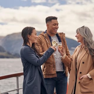 Dinner at Walter Peak High Country Farm and Cruise from Queenstown 3