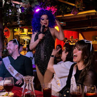 Buffet-Abendessen mit Offener Bar und Drag-Show 2