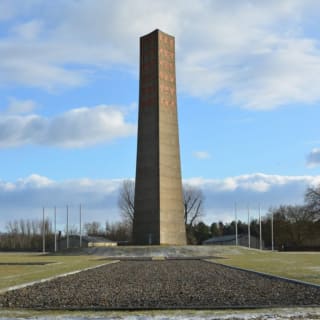 Tour del monumento: campo di concentramento di Sachsenhausen con guida 1