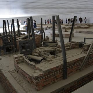 Tour del monumento: campo di concentramento di Sachsenhausen con guida 4