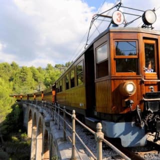 Rundreise über die Insel Mallorca: Bus, Zug, Straßenbahn und Schiff 5