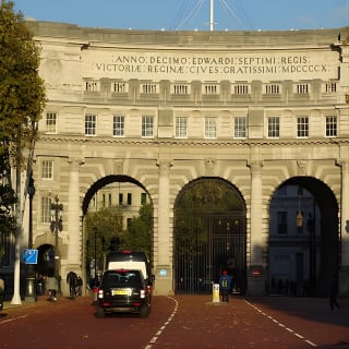 Royal tour of St James', Parks, Palaces and Royal intrigue 8