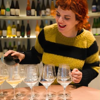 Relaxed walking wine tasting tour of Manchester's best wine spots 4