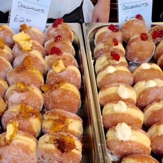 Eat 8 English Foods et voir plus de 30 sites à Londres lors d'une visite à pied ! 3
