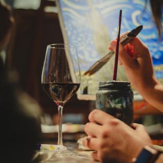 Pinta un cuadro con degustación de vino en Xpresarte 3