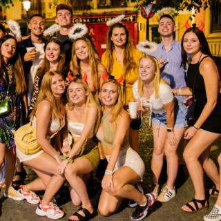 Madrid Pub Crawl: 4 Bars, Shots & VIP Club Entry 2