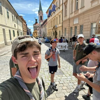 Lost Love of Old Zagreb Outdoor Exploration Game 3