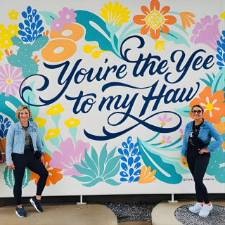 Austin Murals & Mimosas Roofless Party Bus Tour e Photoshoot 26