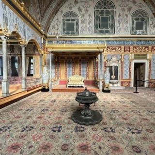 Topkapi Palace, Harem & Hagia Irene Museum: Skip The Line Ticket + Guided Tour 8