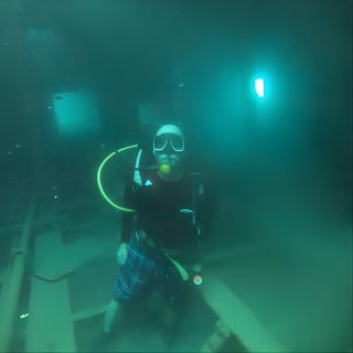 Bajo un mar de aventuras, inmersiones inolvidables. 12