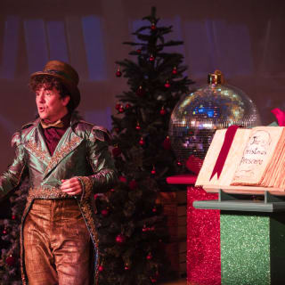 Christmasville: A Magical Immersive Experience - Elf Emporium Dome Show 5