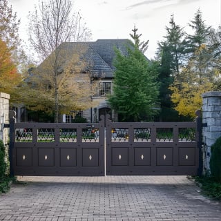 Nashville "Homes Of The Stars" Narrated Bus Tour with 30+ Celebrity Homes 14