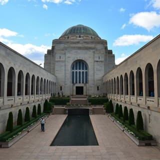 Guided Tour: Love Stories of Canberra 1