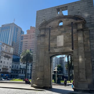 Montevideo: histórico y diverso (a pie) (español y/o portugués) 1